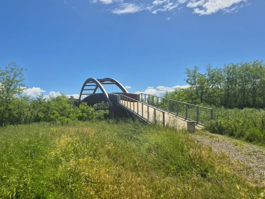 Ponte d'Arbia's steel and wood pedestrian bridge